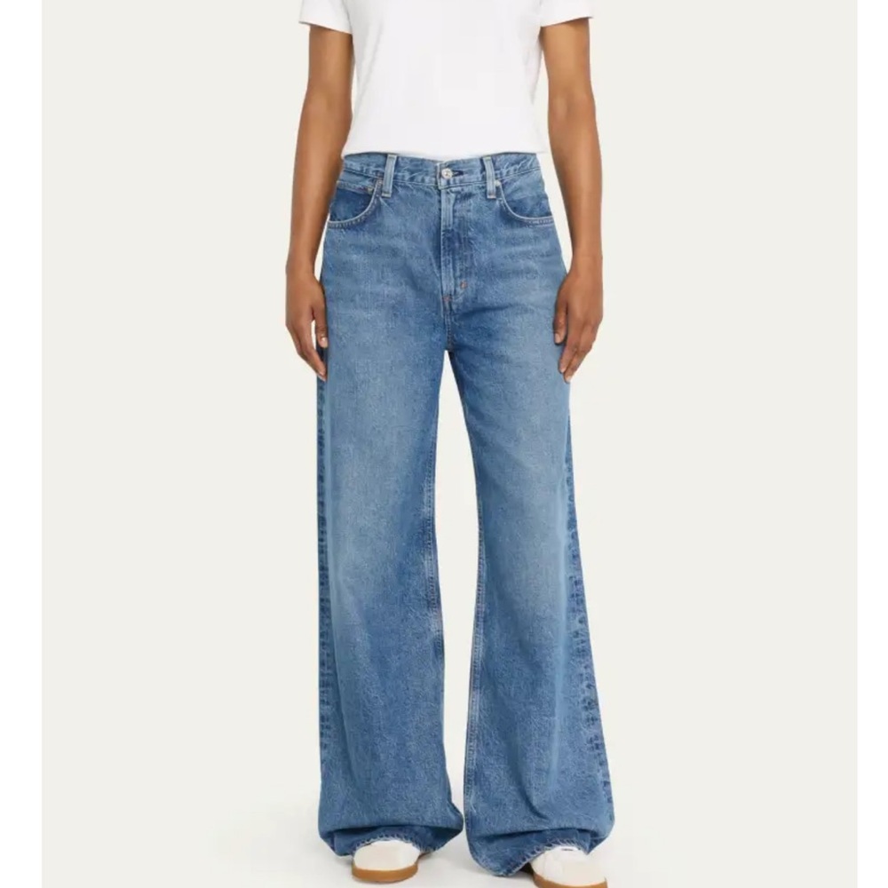 Citizens of Humanity Paloma Jeans Size 25
Barely worn, super cool!